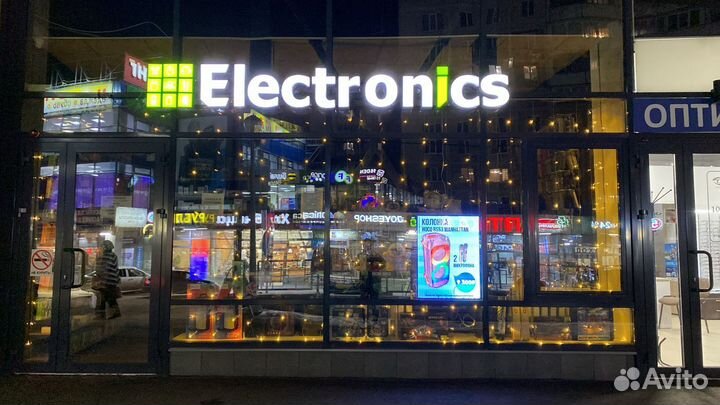 Беспроводная портативная колонка с часами