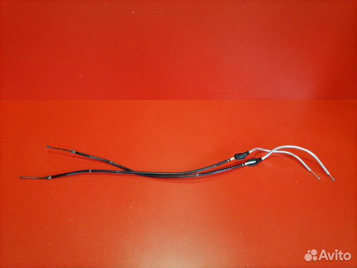 Трос стояночного тормоза Volkswagen Polo 612 cfna