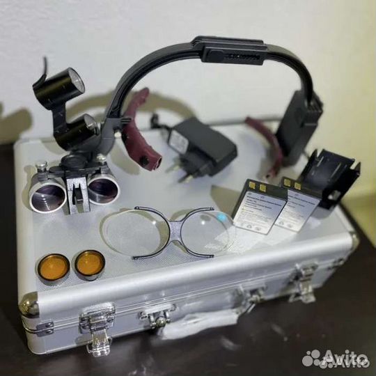 Налобный осветитель