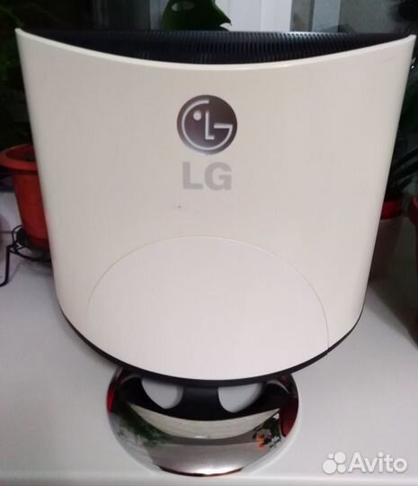 Монитор LG