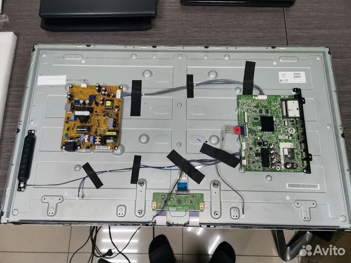 Телевизор LG 42LA620V (Разбор)(По запчастям)