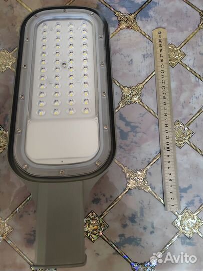 Светильник прожектор консольный уличный