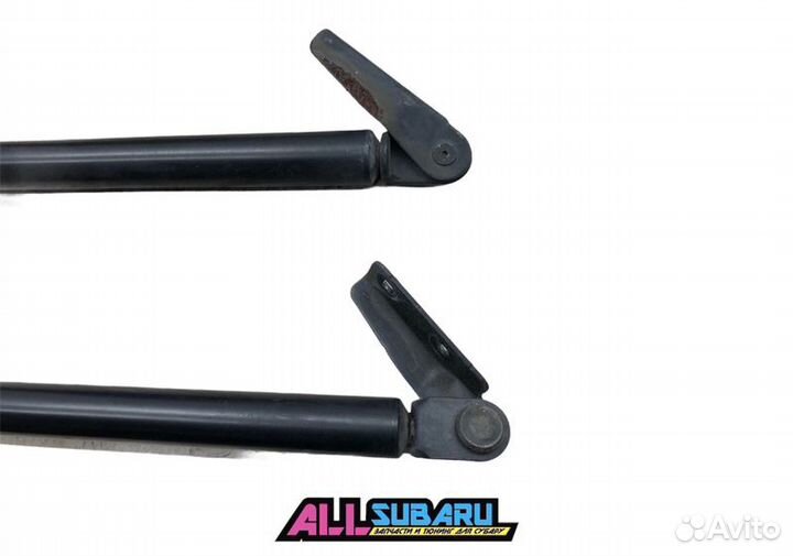 Амортизатор крышки багажника Subaru Impreza Wrx