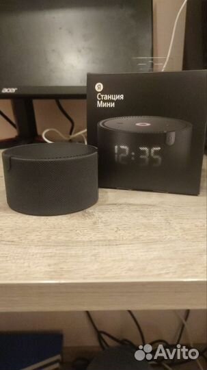 Яндекс станция Алиса мини с часами
