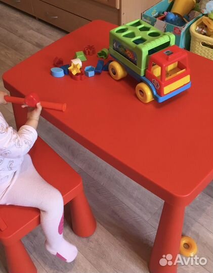 Стол детский IKEA со стулом