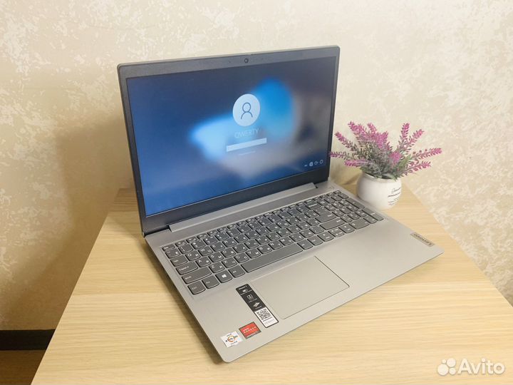 Свежий, быстрый ноутбук (6 гб/SSD/FullHD)