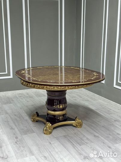 Стол и стулья в гостиную.Оплата при получении