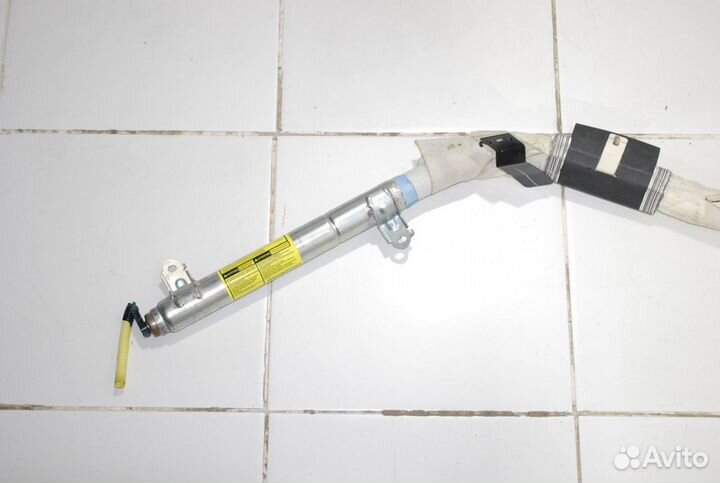 Шторка безопасности правая Toyota Sienna MCL20