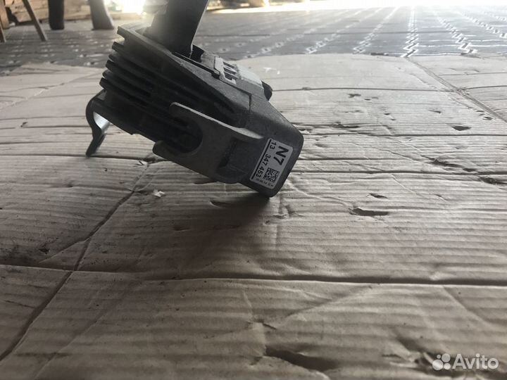 Подушка двигателя на Шевроле круз