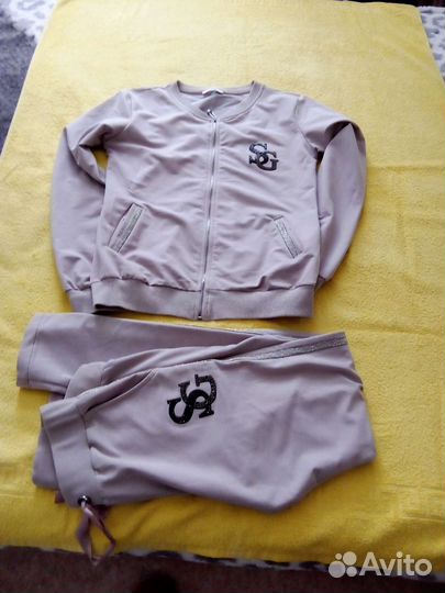 Спортивные костюмы