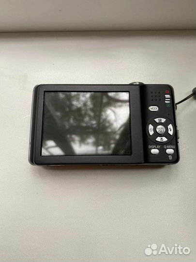 Компактный фотоаппарат lumix