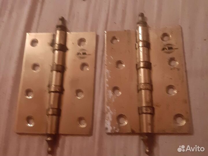 Петли для дверей