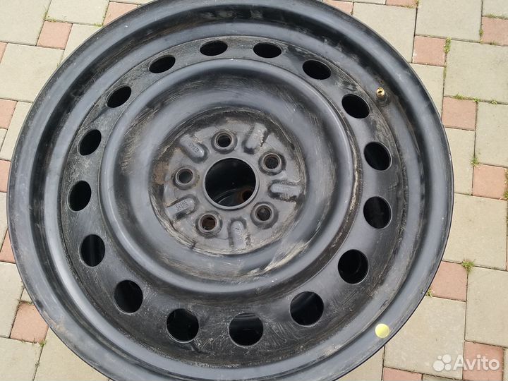 Диски на Тойота Авенсис