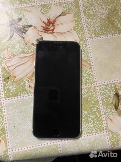 iPhone SE (2020), 64 ГБ