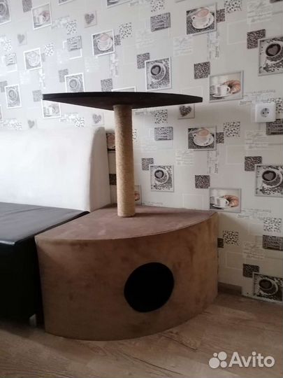Домик для кошки с когтеточкой