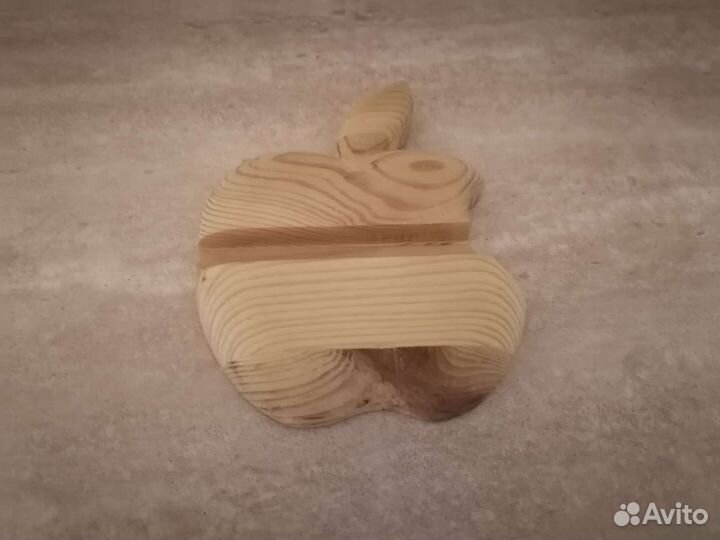 Подставка для телефона из дерева