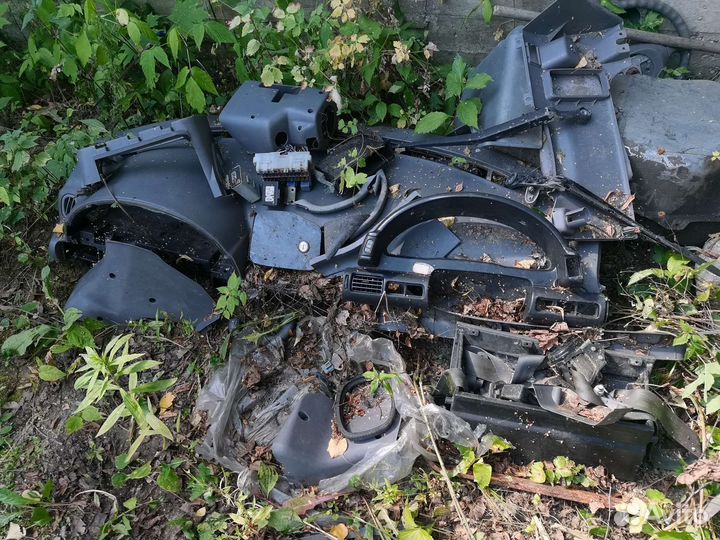 Ниссан серена 1995г