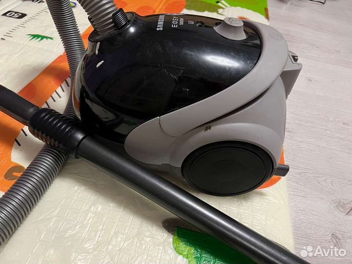 Пылесос Samsung easy 1800w