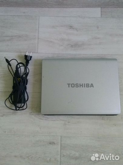 Ноутбук Toshiba на запчасти