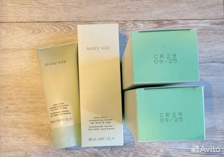 Лосьон/ крем для ног Mary Kay 09/25