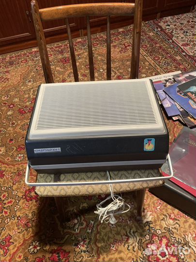 Виниловый проигрыватель