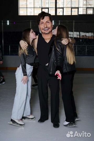 Поздравления от Панды, Артура Пирожкова