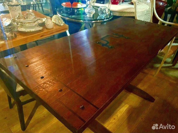 Стол из массива