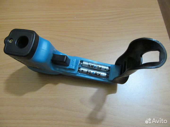 Цифровой инфракрасный термометр GM550