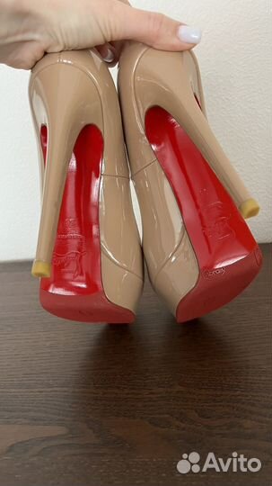 Christian louboutin туфли 38