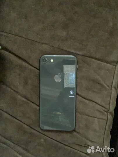 iPhone 8, 64 ГБ