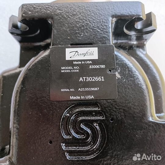 Гидронасос John Deere аt302661 Danfoss 83006780