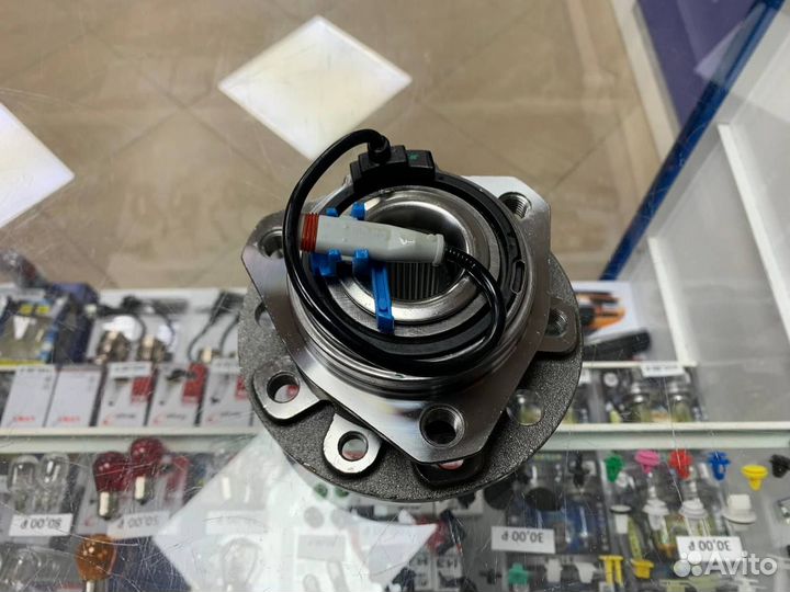 Ступица передняя Opel Astra H