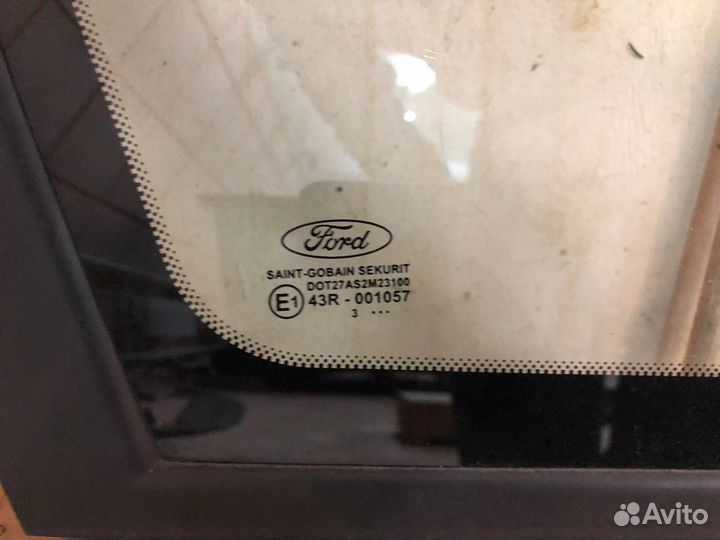 Форточка передняя правая Ford C-max 1