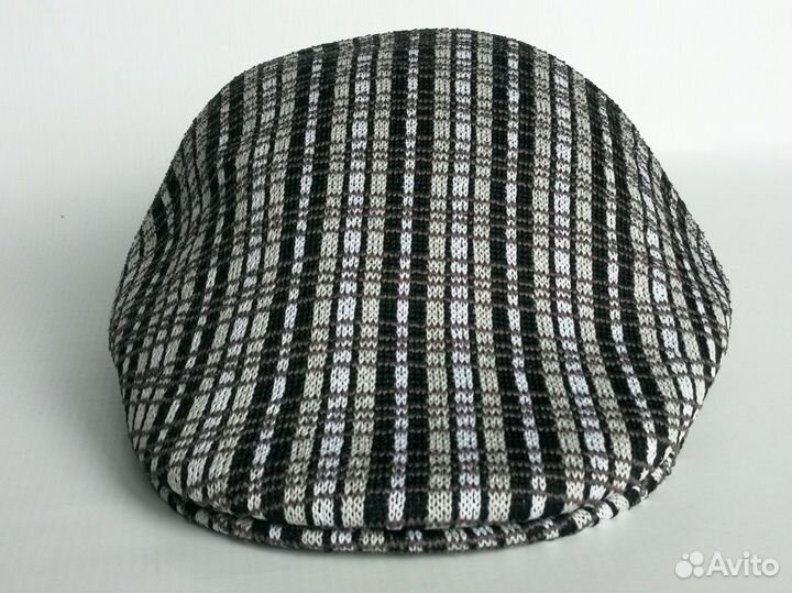 Клетчатая кепка 
