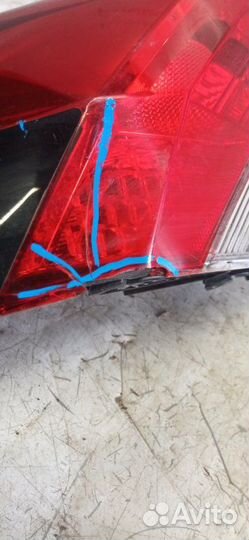 Фонарь с дефектом задний левый Toyota Rav4 axaa52