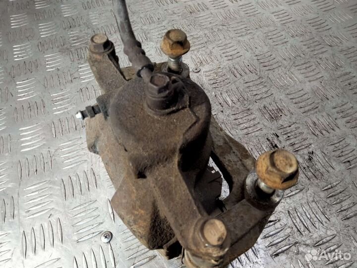 Суппорт передний правый Nissan x-trail t31