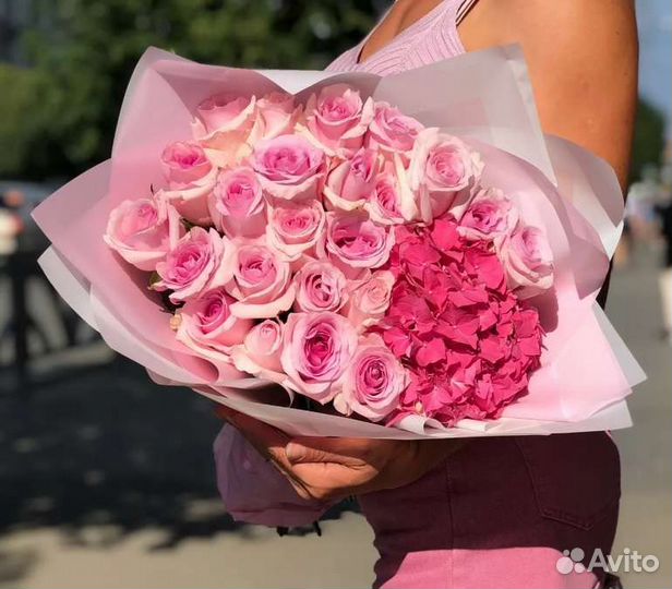 Букет цветов из 25 роз, доставка