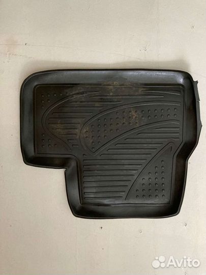 Коврики на renault logan 1