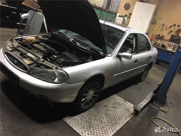 Разбор на запчасти Ford Mondeo 2