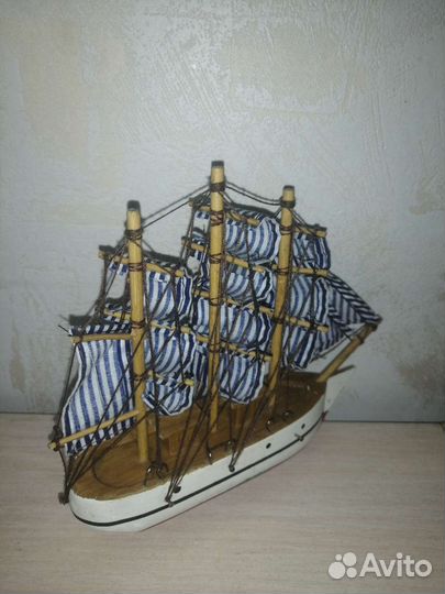 Парусник для интерьера