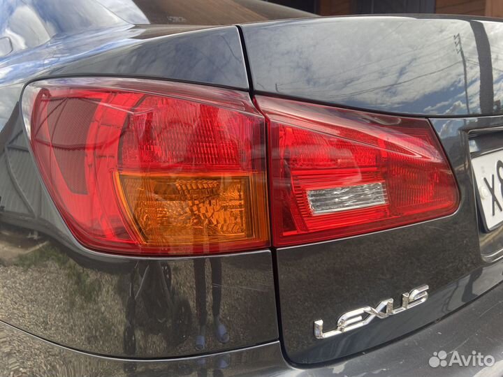 Задние фары lexus is 250
