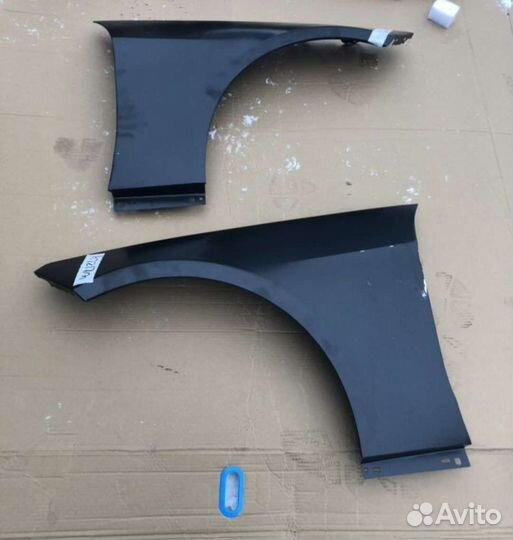 Крыло Mercedes e212 железо алюминий