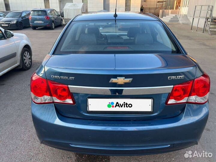Chevrolet Cruze 1.8 AT, 2013, 200 100 км
