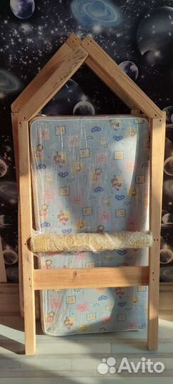 Детская кровать домик с матрасом