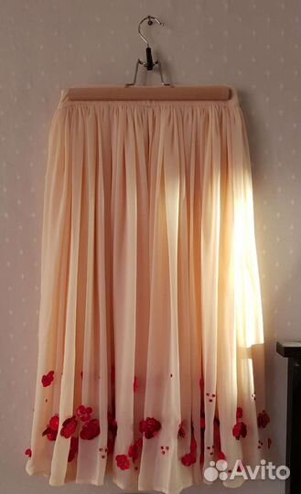 Юбка с пайетками новая XS