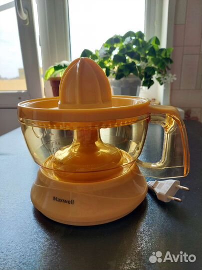Электрическая соковыжималка для цитрусовых Maxwell