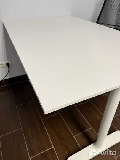 Письменный стол IKEA Бекант