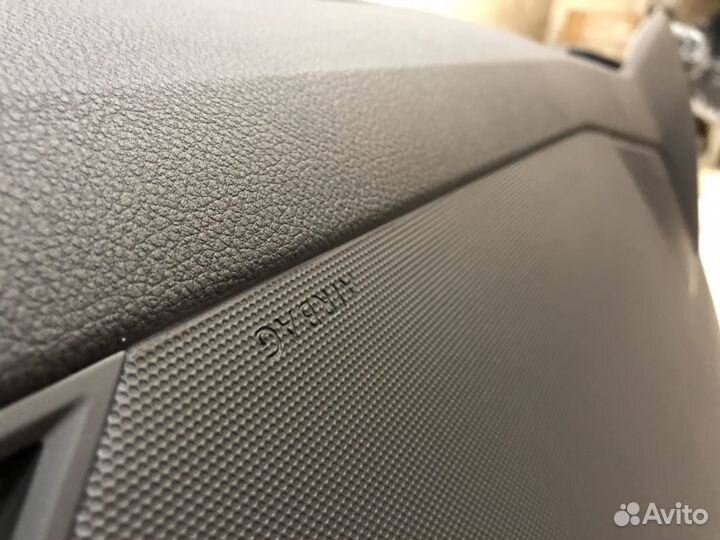 Торпедо панель Volkswagen Tiguan 2017 арт.:01