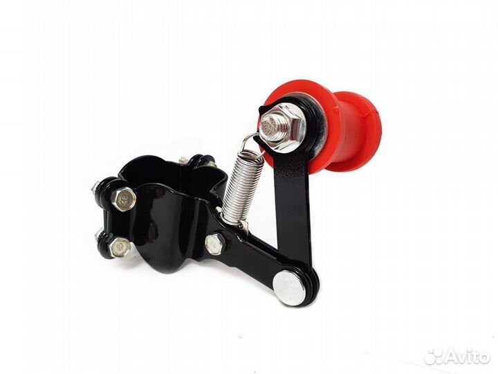 Натяжитель цепи трансмиссии с роликом (унив.черн.)