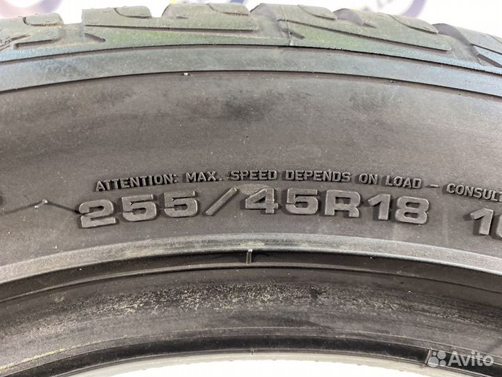 Goodyear UltraGrip Performance 255/45 R18 105T